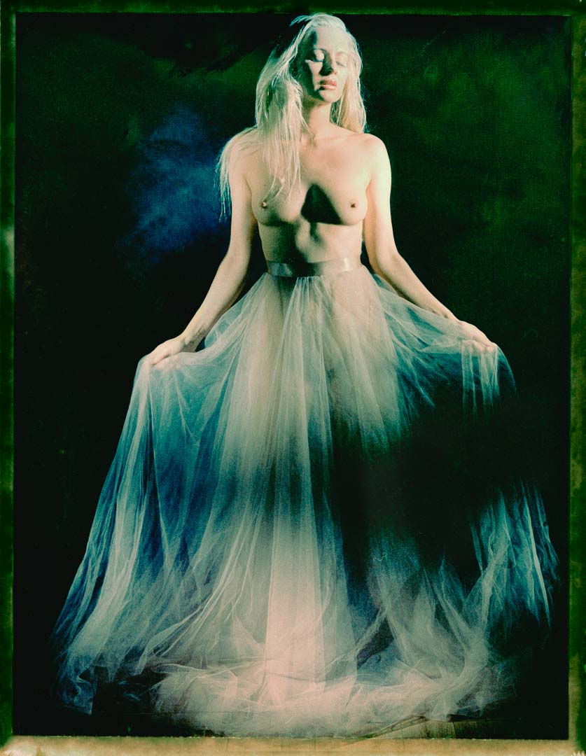 Agata. Polaroid Fuji FP-100C Negativ Fuj GX680III