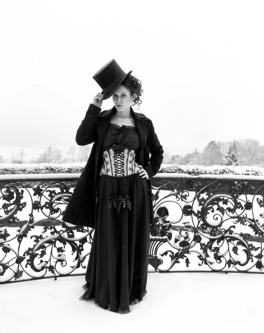 Bildserie Belle Epoque -Anna mit Haute Couture Korsett von Beata Sievi. Linhof Technika mit Apo-Symmar 5,6/150 L