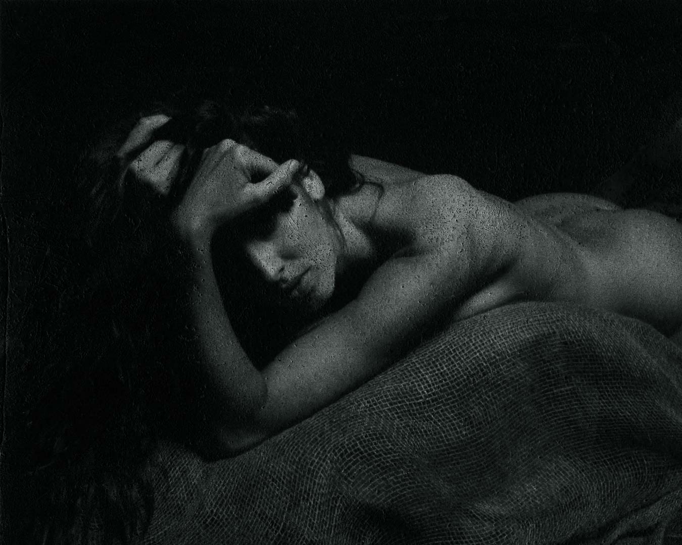 Monochrome Polaroids. Aktfotografie Flora. Fuji FP-3000B Negativ