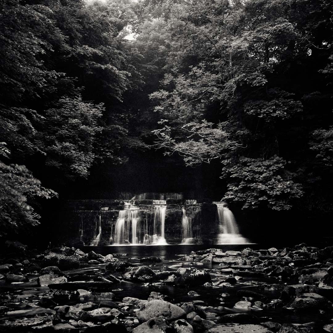 Puristische Landschaften - Hardraw Force, Yorkshire Dales, England. Hasselblad 501 C/M mit Planar 2,8/80