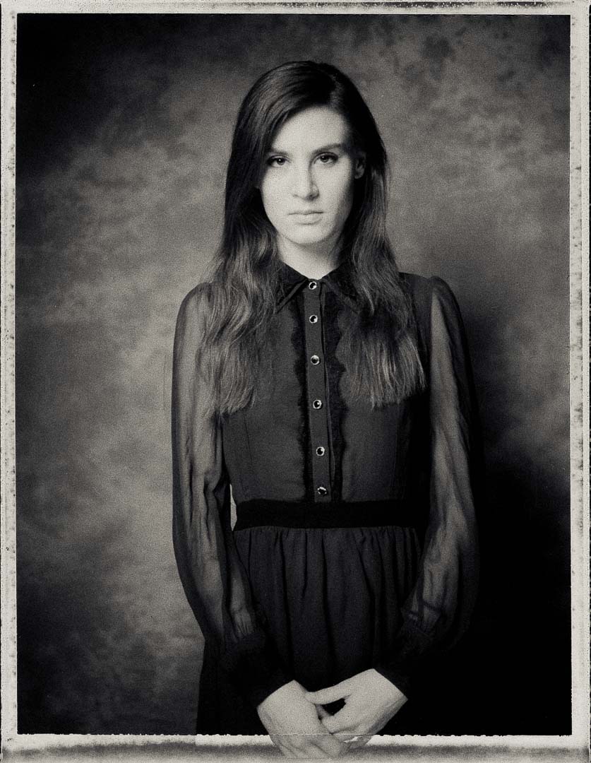 Monochrome Polaroids. Portrait Ida. Fuji FP-3000B Negativ