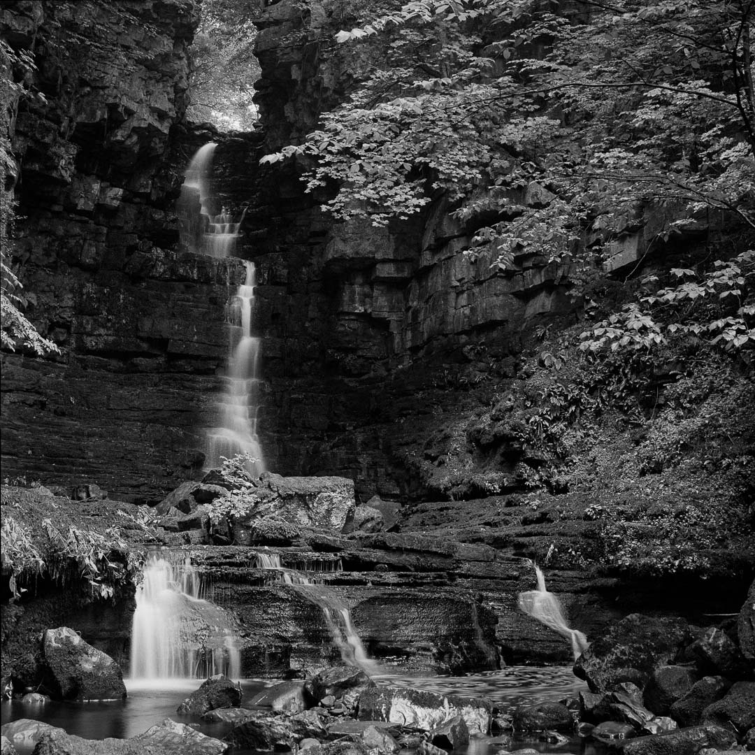 Puristische Landschaften - Mill Gill Force Bainbridge, Yorkshire Dales, England. Hasselblad 501 C/M mit Planar 2,8/80