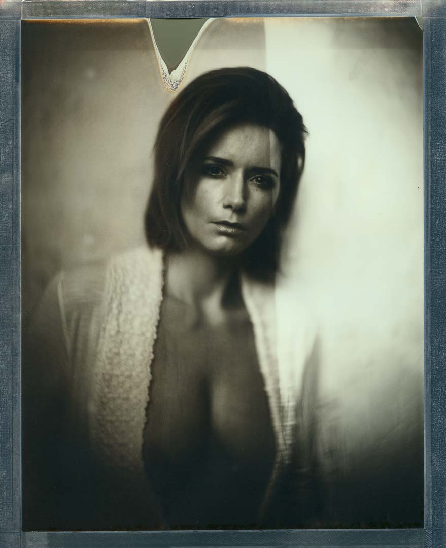Steph - Polaroid 8x10, Sinar P2, historisches Hermagis Portraitobjektiv