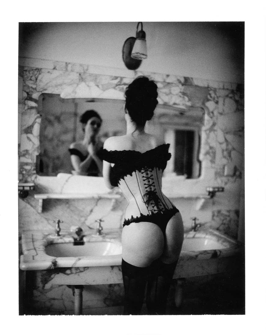 Monochrome Polaroids. Lingerie. Der Spiegel. Fuji FP-3000B