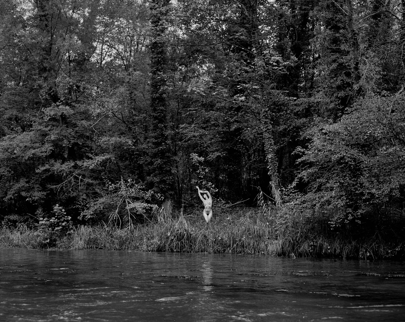 Aktfotografie Pure Natur - Olga Kaminska - Analoge Fotografie mit Pentax 67 mit SMC Takumar 2,4/105