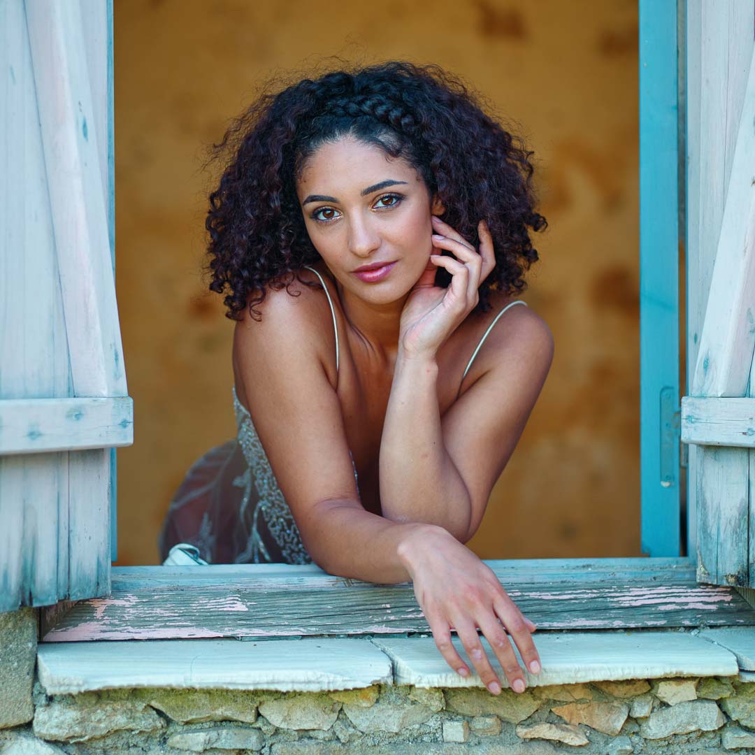 Lingerie - Mischkah im Fenster - Fujifilm X-T2 mit Fujinon XF 1,2/56