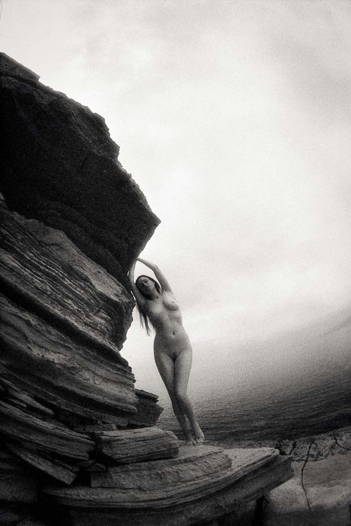 Anna. Aktfotografie auf Kodak High Speed Infrarotfilm. Contax RX mit F-Distagon 2,8/16